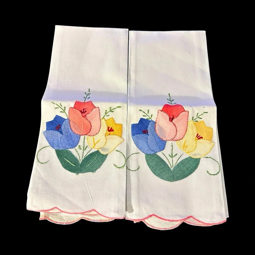 Set of 2 New White 100% Cotton Embroidered Cottagecore Floral Tea Towels